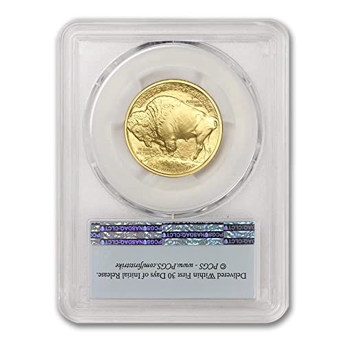 Монета на 2008 г. от полиран американското злато Buffalo тегло 1/2 унция СП-70 (етикет с флага First Strike) 24-КАРАТОВО $ 25 PCGS SP70