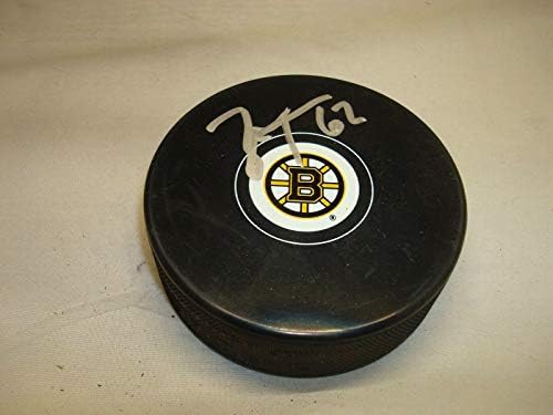 Зак Тротман подписа хокей шайба Бостън Бруинс с автограф от 1B - за Миене на НХЛ с автограф