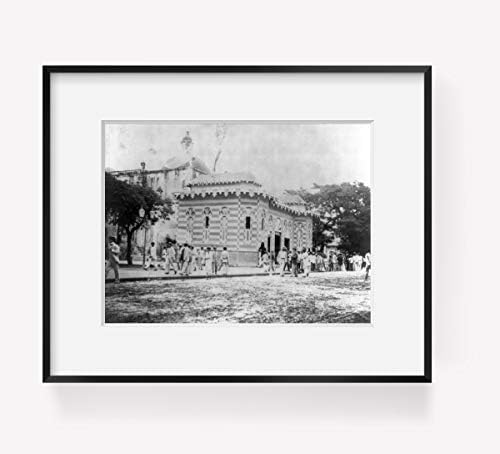 БЕЗКРАЙНИ СНИМКИ Снимка: Пуерто-Рико, 1898: Седалище пожарната, Порт-Сутеньор, Хората