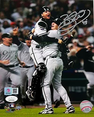 Боби Оклахома прегръдки и Ей Джей Пьержински Чикаго Уайт Сокс С автограф На снимки от World Series 2005 8x10 с JSA COA, Потвърдено
