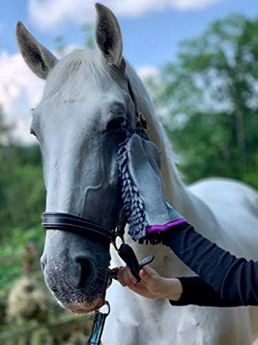 Ръкавица за почистване на коне Henry Wag от Микрофибър