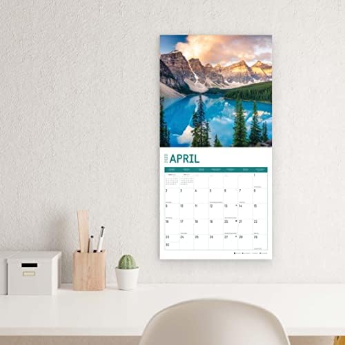 Стенен Календар на Национален парк Банф в 2023 година с участието на Ярка ден, 12x12 Инча