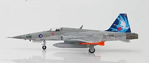 Hobby Master Northrop F-5E Tiger II J-3038 Стаффель 1975 Яхре 2014 1/72 Модел на самолет, направен под натиск