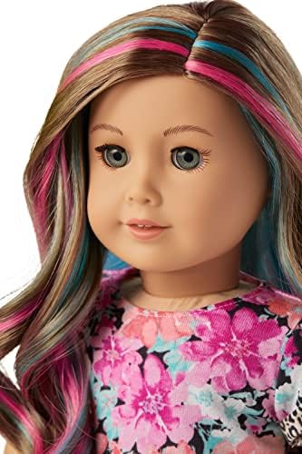 Американската момиче Truly Me 18-Инчовата кукла 101 със Сиви очи, Вълнообразен коса цвят карамел с розови и сини отблясъци, кожата